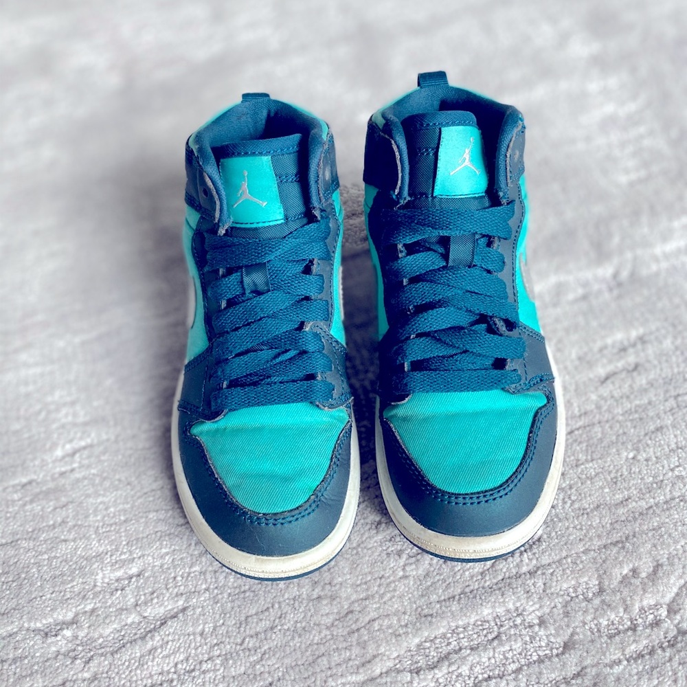 Nike Air Jordan kids size 11.5
